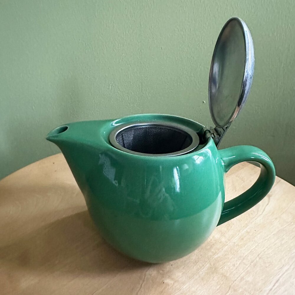 Hues N Brews Green Ceramic Teapot - Picture 3 of 5